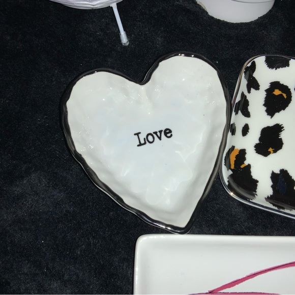 Ceramic Vanity Trinket Dishes - Set of 3 NEW! - Picture 4 of 7